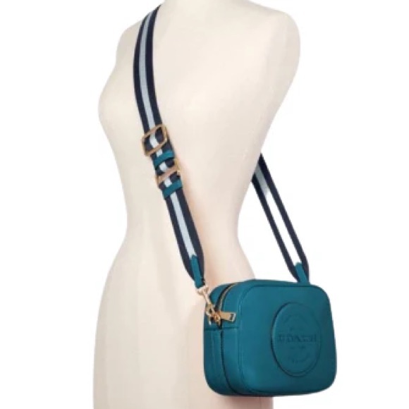 Coach Handbags - Coach Aqua Leather Crossbody Dempsey Camera Bag with removable strap
